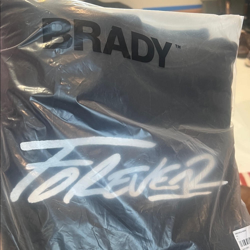 BRADY Black Hoodie NWT Size Medium